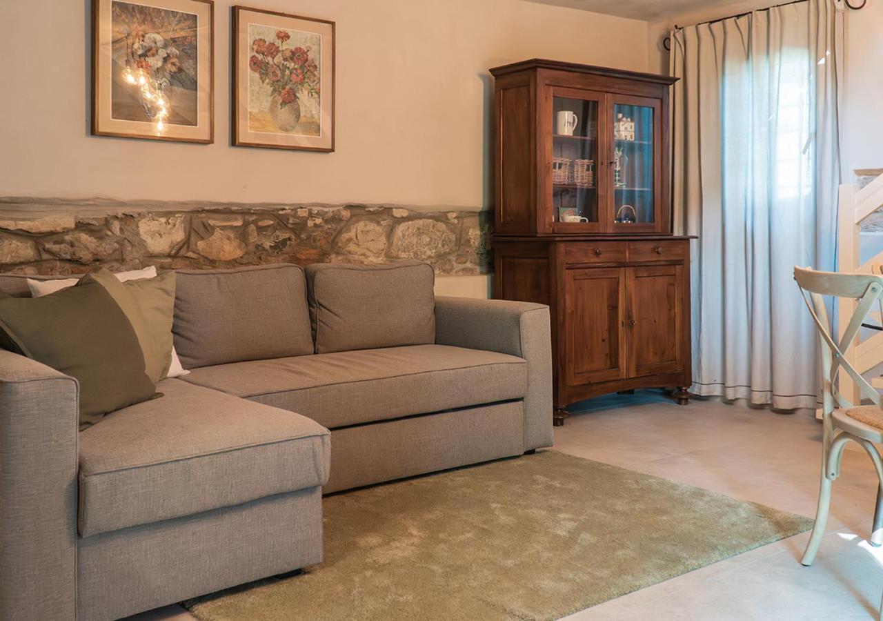 Casale Gambini Lägenhet Quattro Castella Exteriör bild